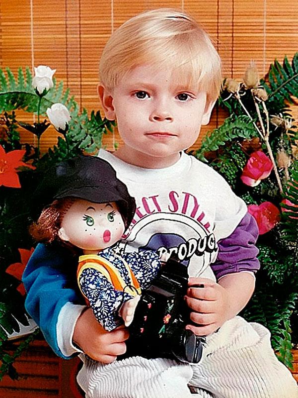 Shaman (настоящее имя — Ярослав Дронов) в детстве