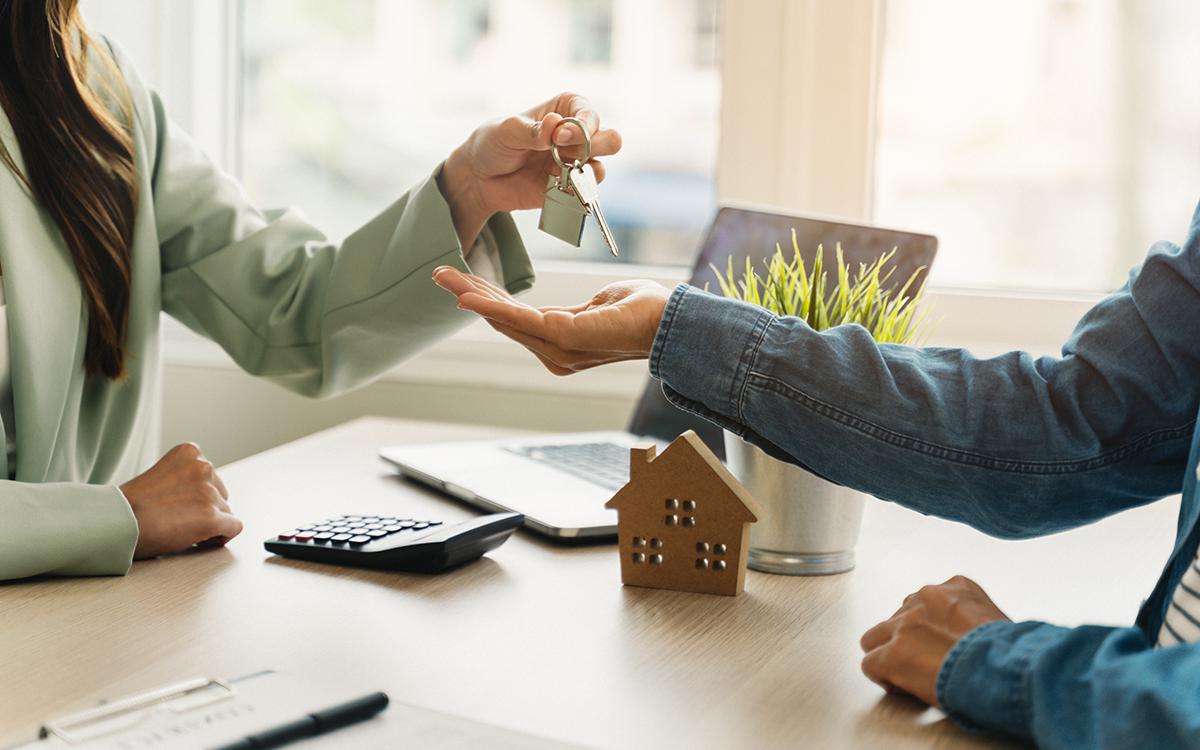 Новая Москва стала первой по числу и доле сделок с жильем в 2025 году