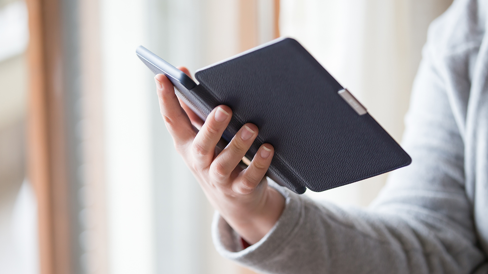 Читалка и фитнес-трекер могут слить ваши данные мошенникам. Что делать