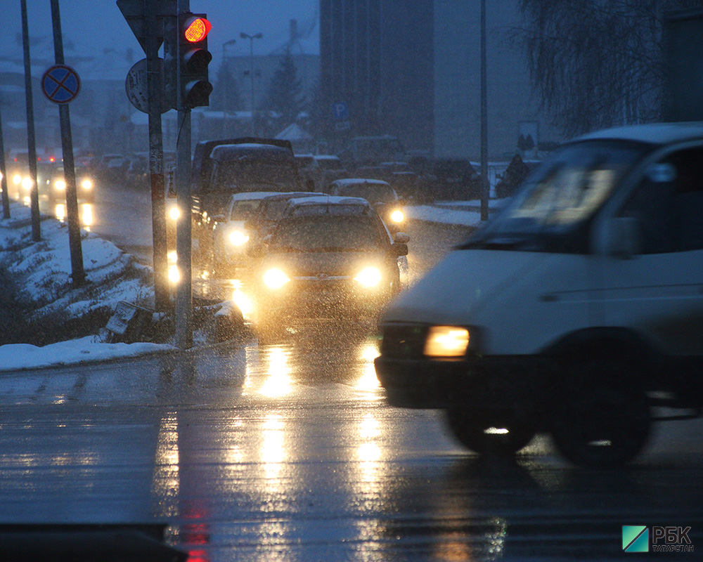 Ноябрьский шторм: в Казани из-за непогоды отключились светофоры