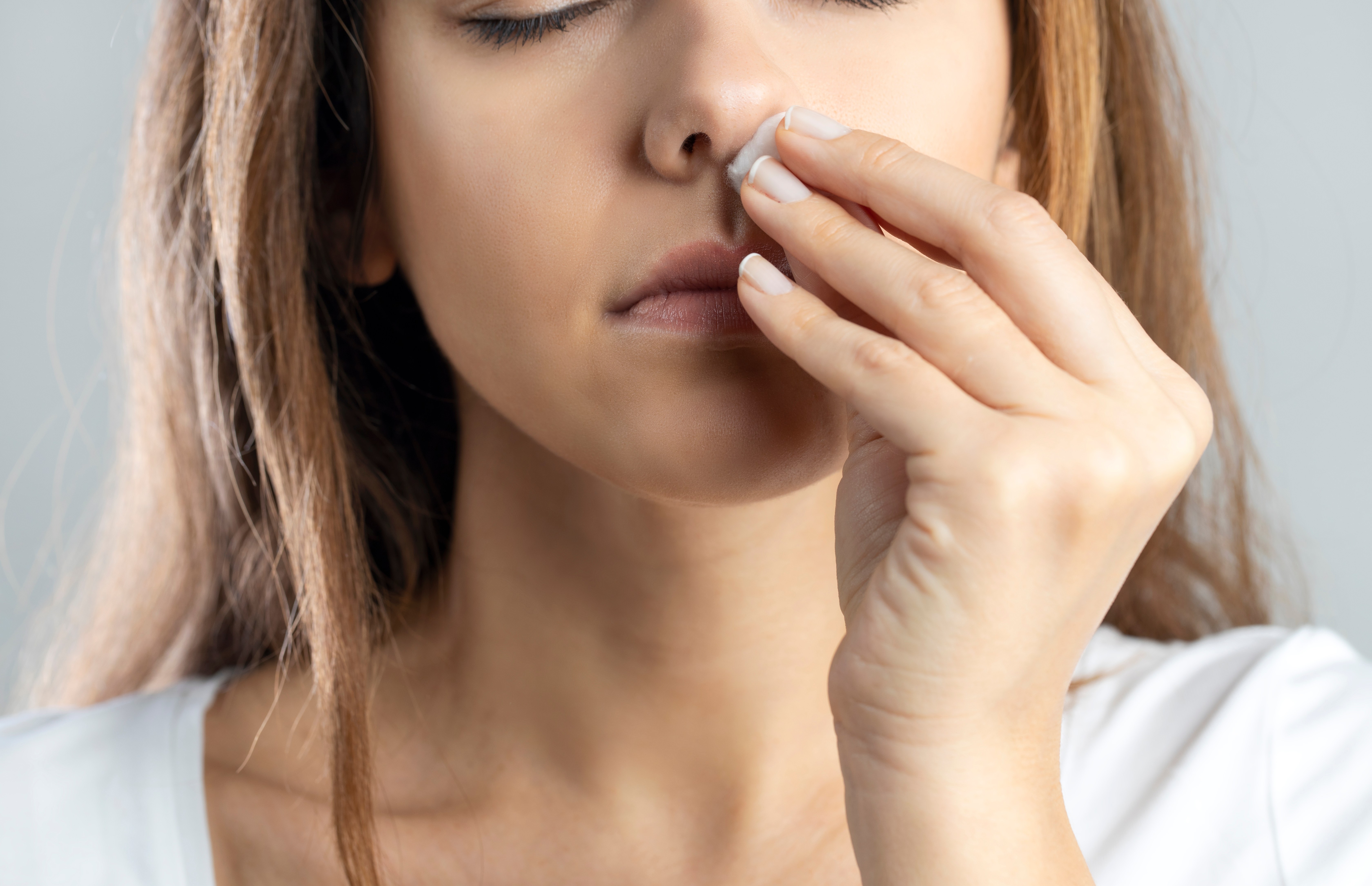 Частые кровотечения из носа: в чем причины и что делать?