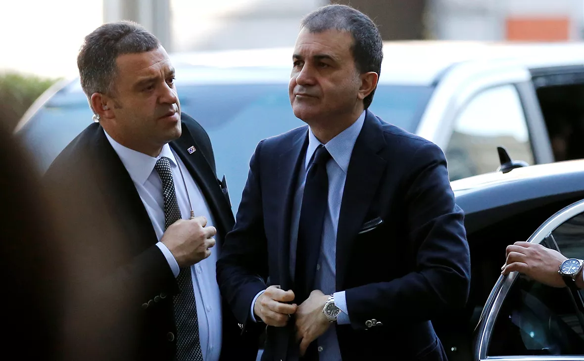 Francois Lenoir / Reuters