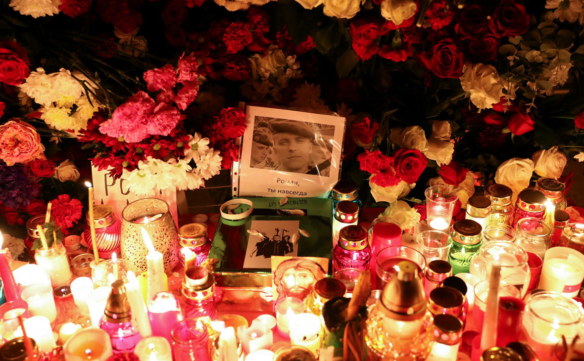 Акция памяти погибшего сторонника белорусской оппозиции Романа Бондаренко на &laquo;Площади перемен&raquo; в Минске