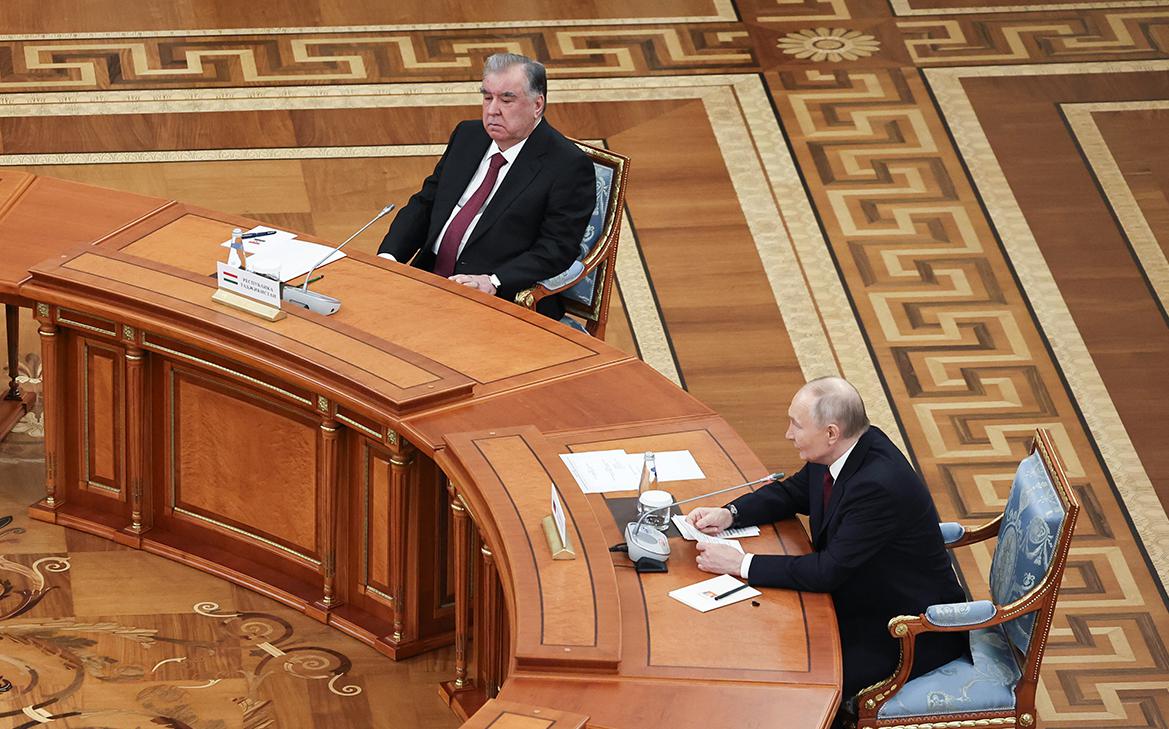 Путин пообещал Рахмону наказать виновных в убийстве мальчика