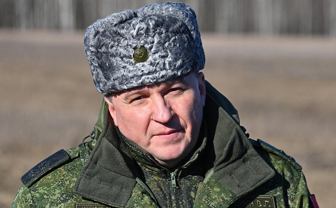 Глава Минобороны Белоруссии назвал задачу региональной группировки войск"/>













