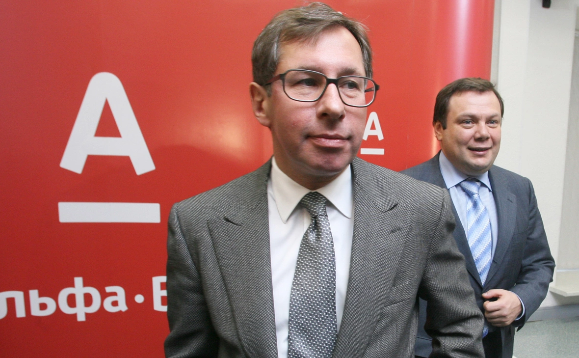 Евгений Стецко / Ведомости / ТАСС