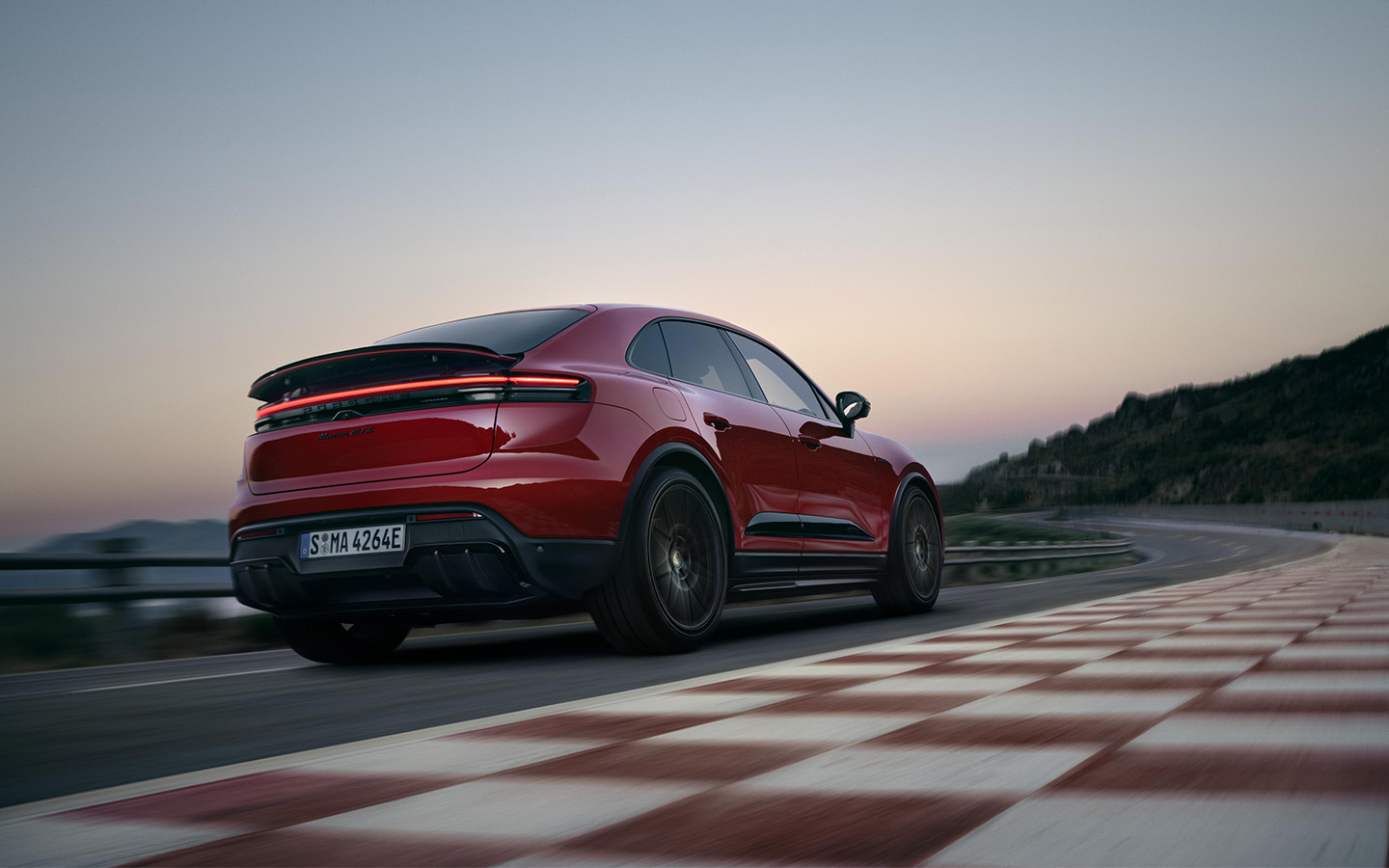 Porsche Macan GTS Electric