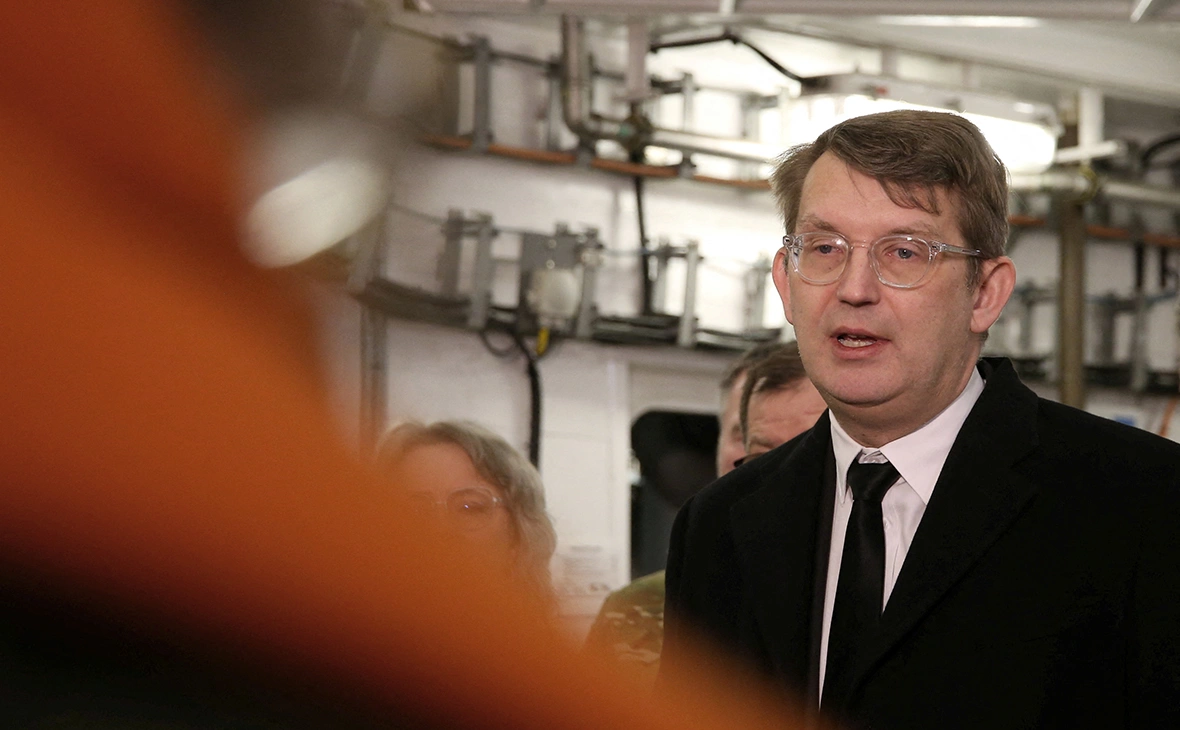 Tom Little / Reuters