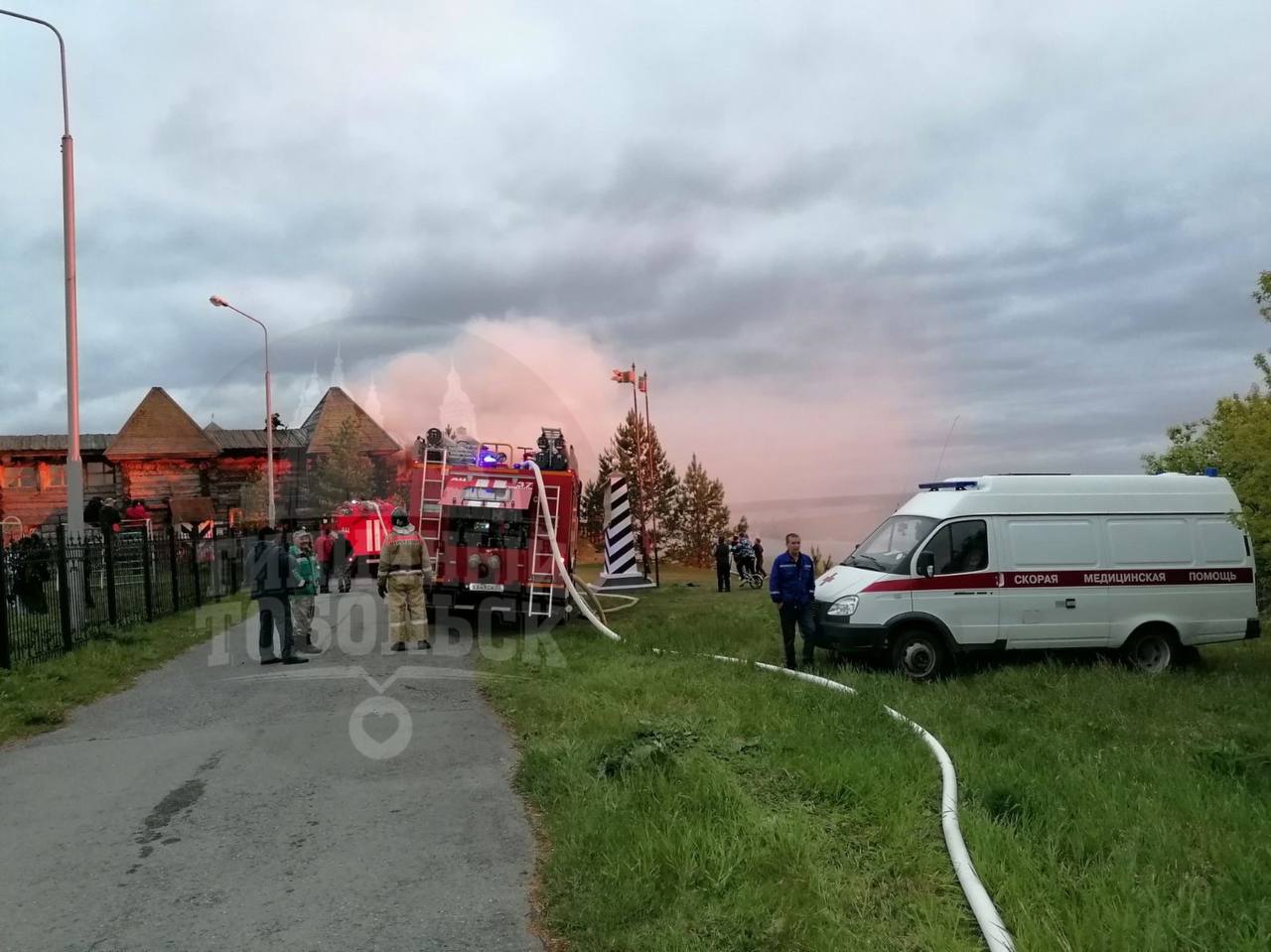 В Абалаке загорелся гостевой дом. Видео — РБК