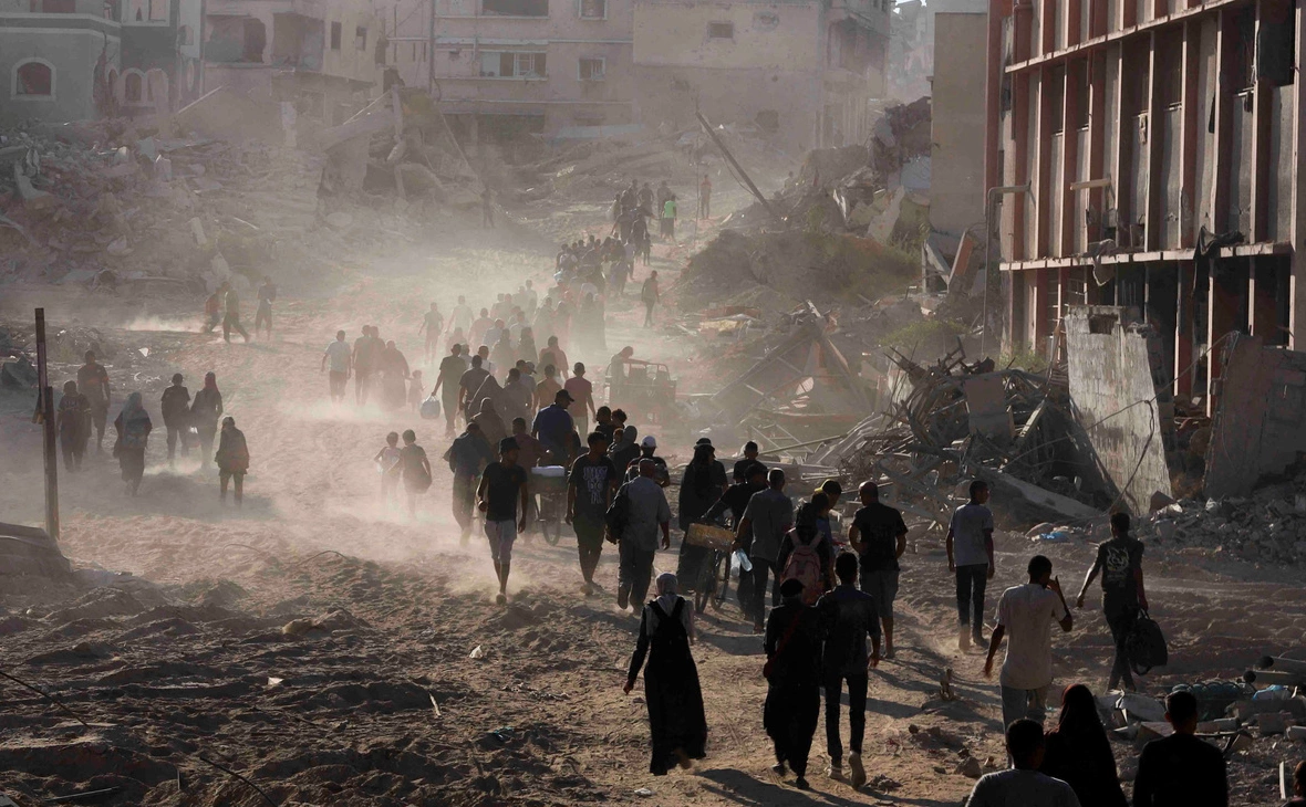 Hatem Khaled / Reuters