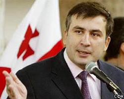 М.Саакашвили обвинил "соседнюю страну" в обстреле Цхинвали