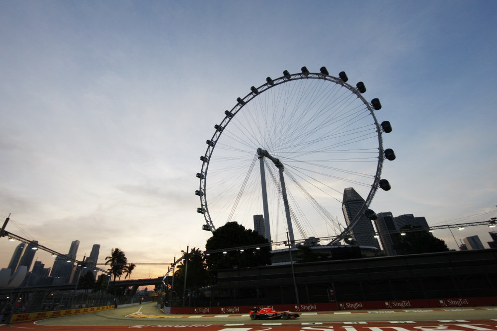Ночная гонка Формулы-1 в Сингапуре
