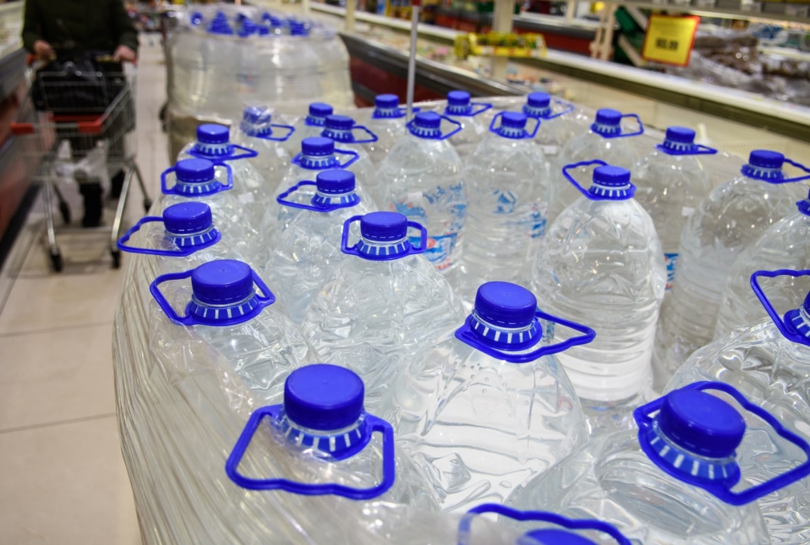 Тюменская ФАС будет штрафовать магазины за рост цен на воду