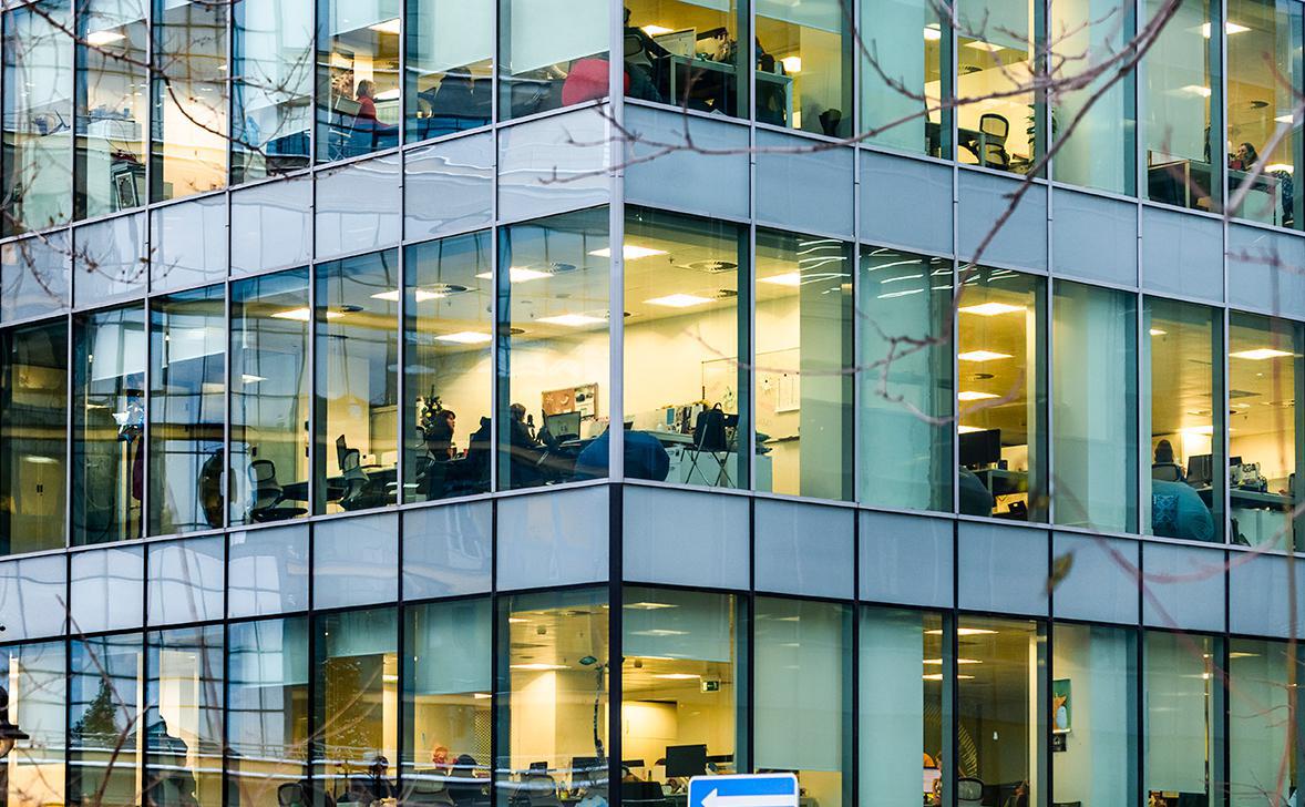 Массовый презентеизм. Почему россияне ходят больными на работу