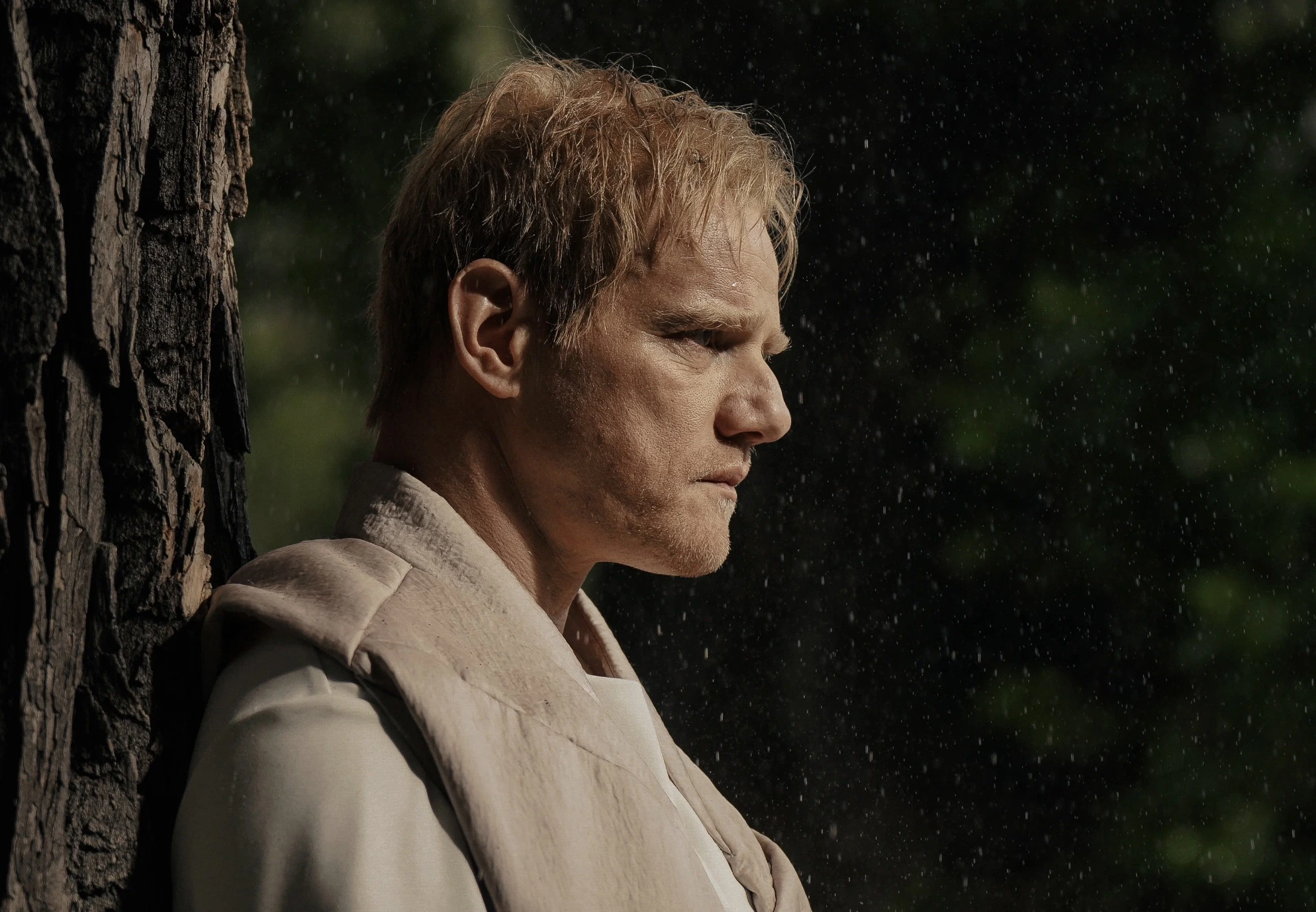 Юрий Колокольников в роли Максима Каммерера в сериале «Полдень 2026»