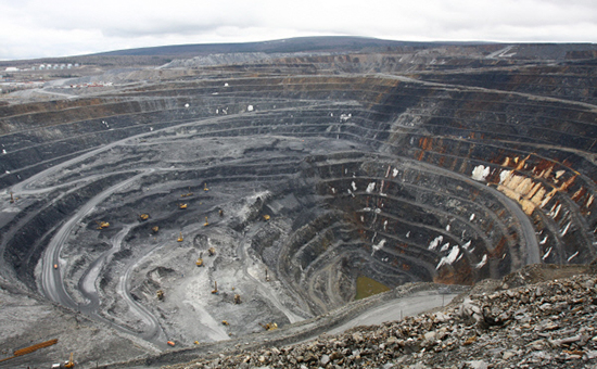 Карьер рудника &laquo;Восточный&raquo; в&nbsp;Северо-Енисейском районе, 2009 год


