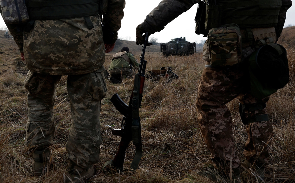 Clodagh Kilcoyne / Reuters