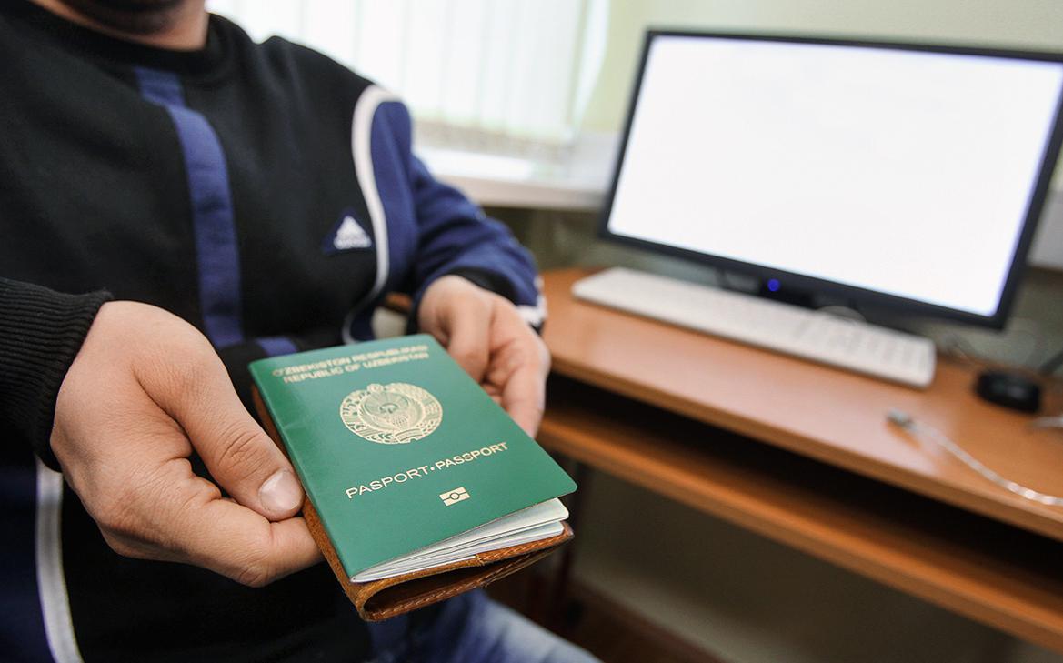 В Думу внесли поправки о выдворении мигрантов с просроченными паспортами
