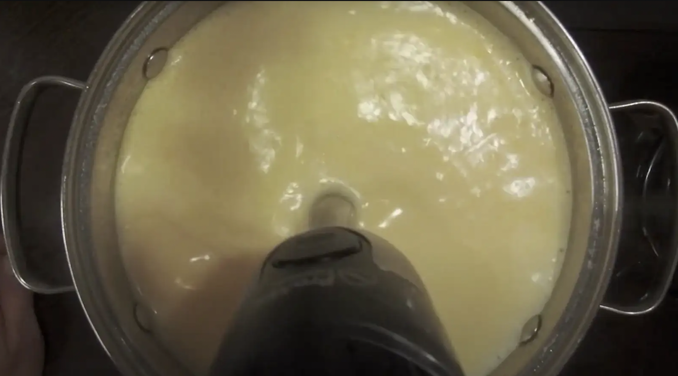 Перебейте бульон блендером