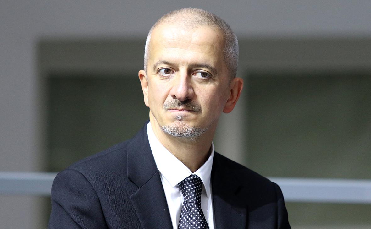 Константин Богомолов