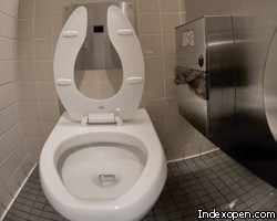 Жительница Австралии на неделю застряла в туалете 
