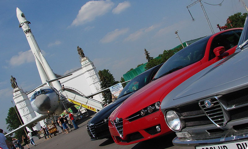 В воскресенье, 12 августа 2007 года, на ВВЦ состоялась выставка итальянского автопрома