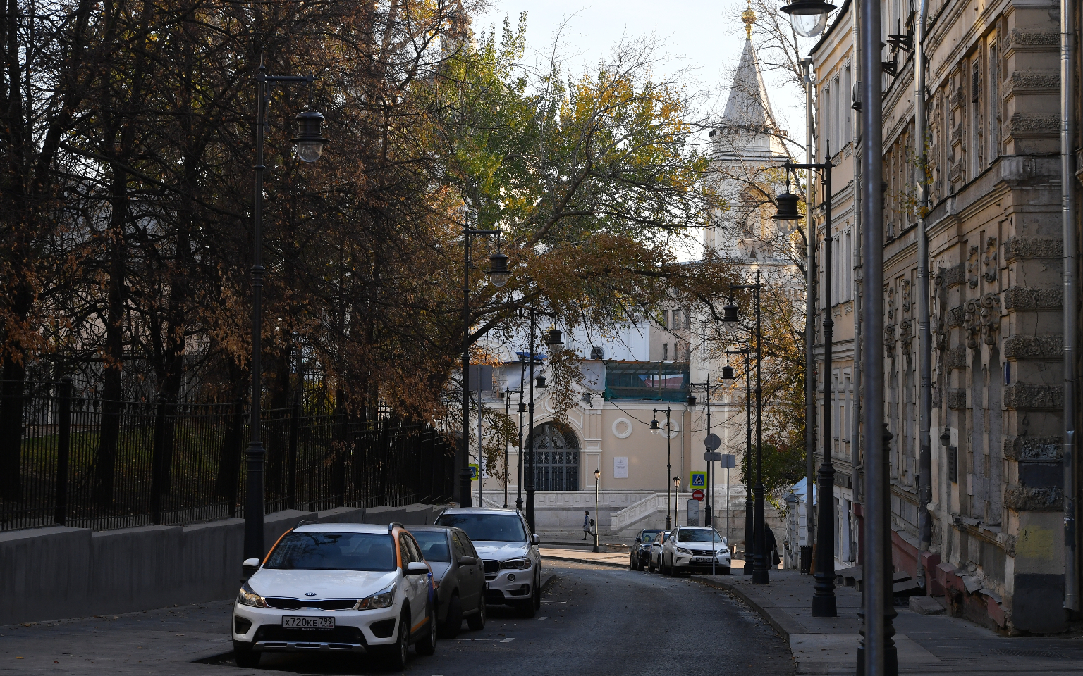 Представители духовенства попросили изменить парковочные тарифы в Москве