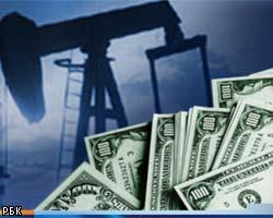Цены на нефть снизились почти на доллар