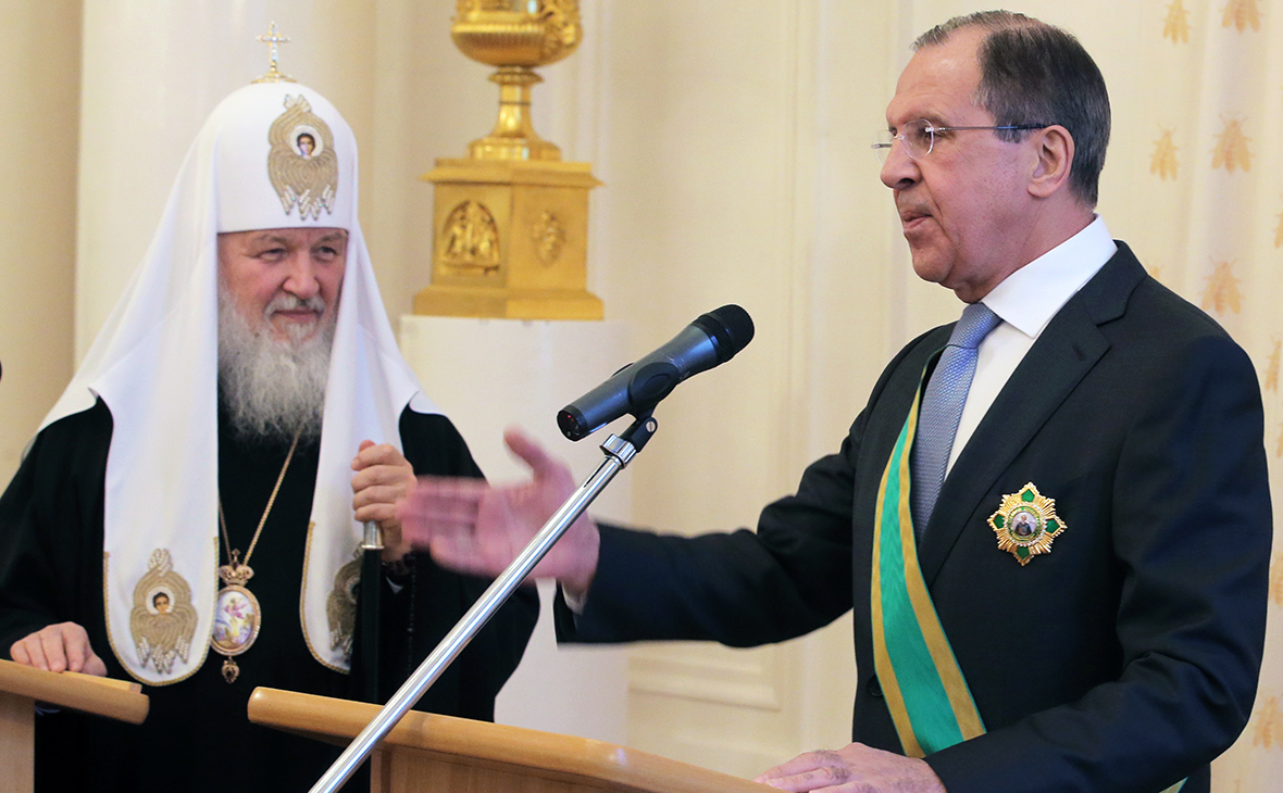 Патриарх Кирилл (слева) и Сергей Лавров