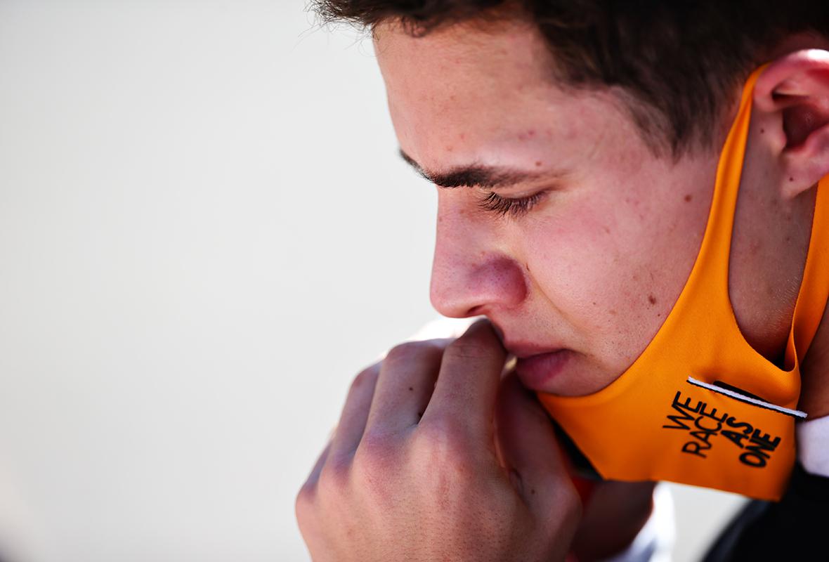 Пилот McLaren&nbsp;Ландо Норрис&nbsp;перед Гран-при&nbsp;Формулы-1 в России,&nbsp;27 сентября 2020 года