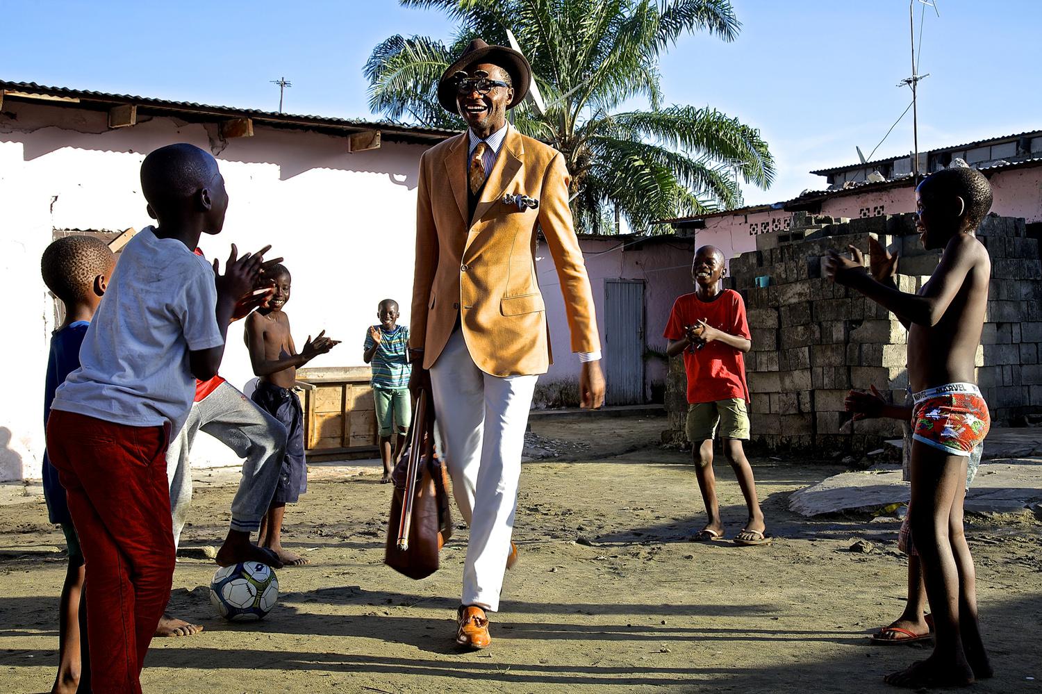 Бодуэн Муанда, фотография из серии &laquo;La SAPE&raquo;