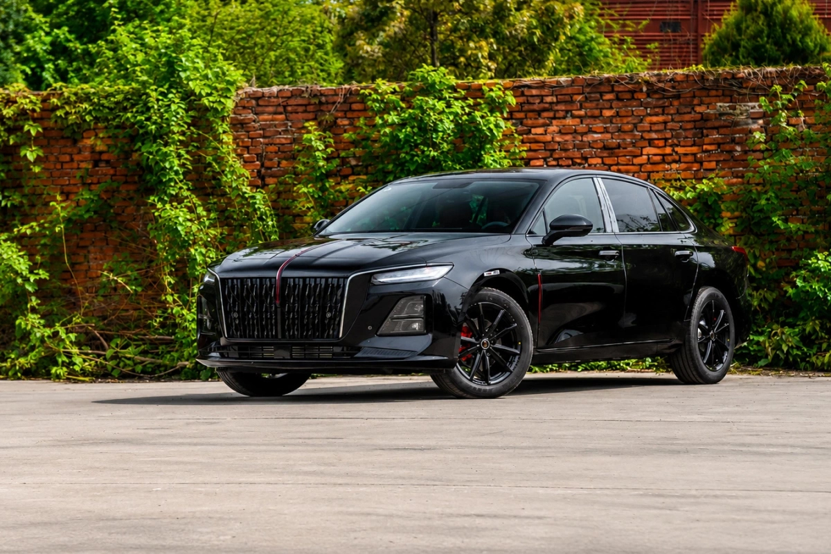 Рестайлинговый Hongqi H5 сохранит прежние технические характеристики, но изменится внутри