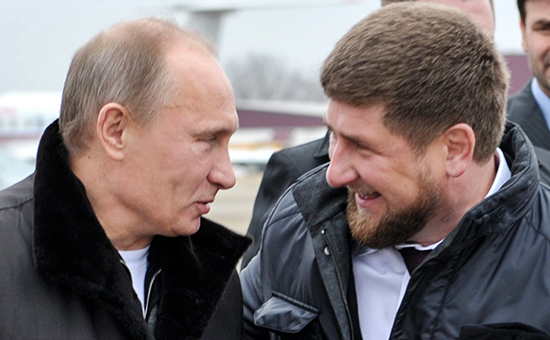 Президент России Владимир Путин&nbsp;и глава Чечни Рамзан Кадыров, 2011 год


