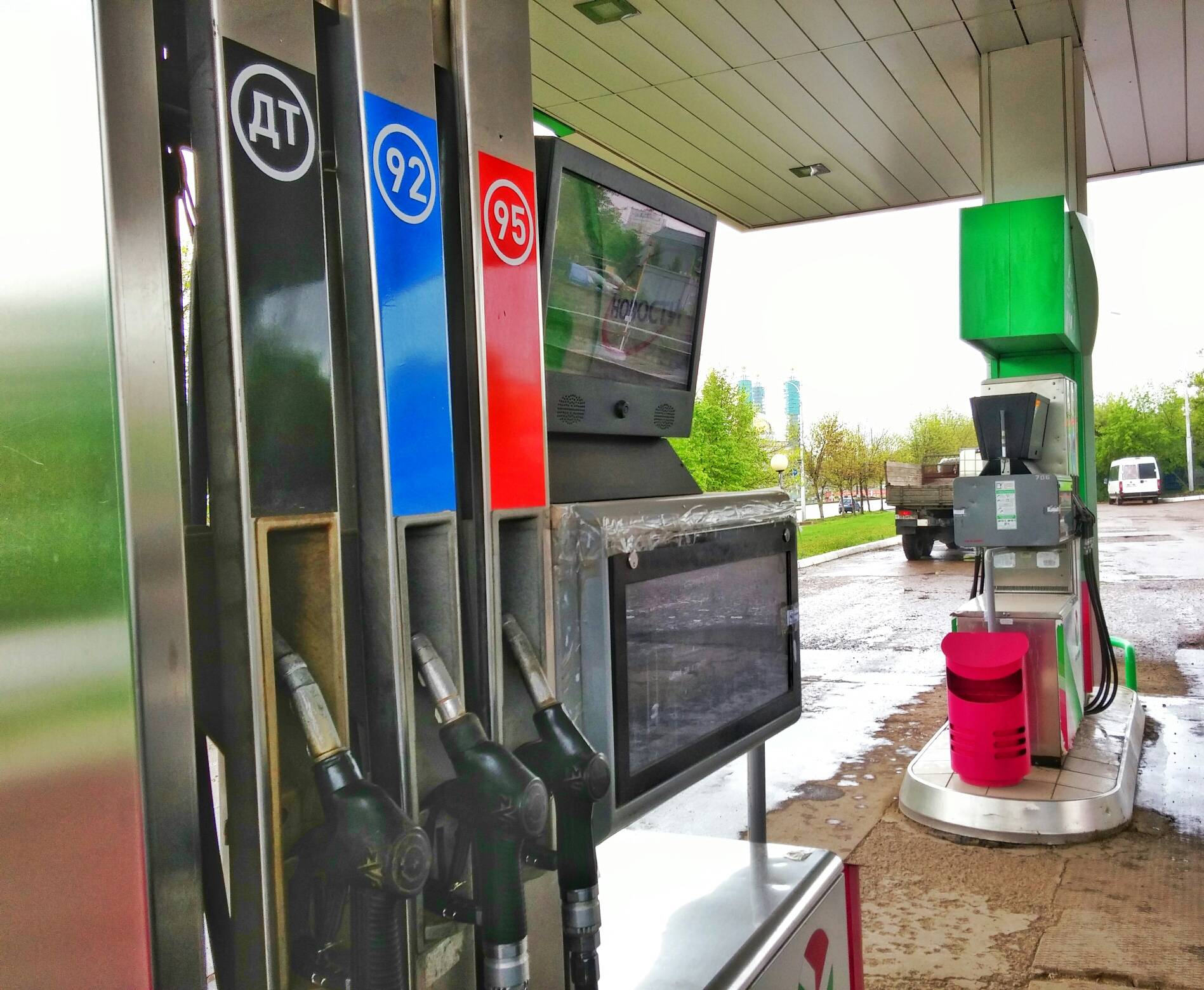 «Башнефть» подняла цены на бензин