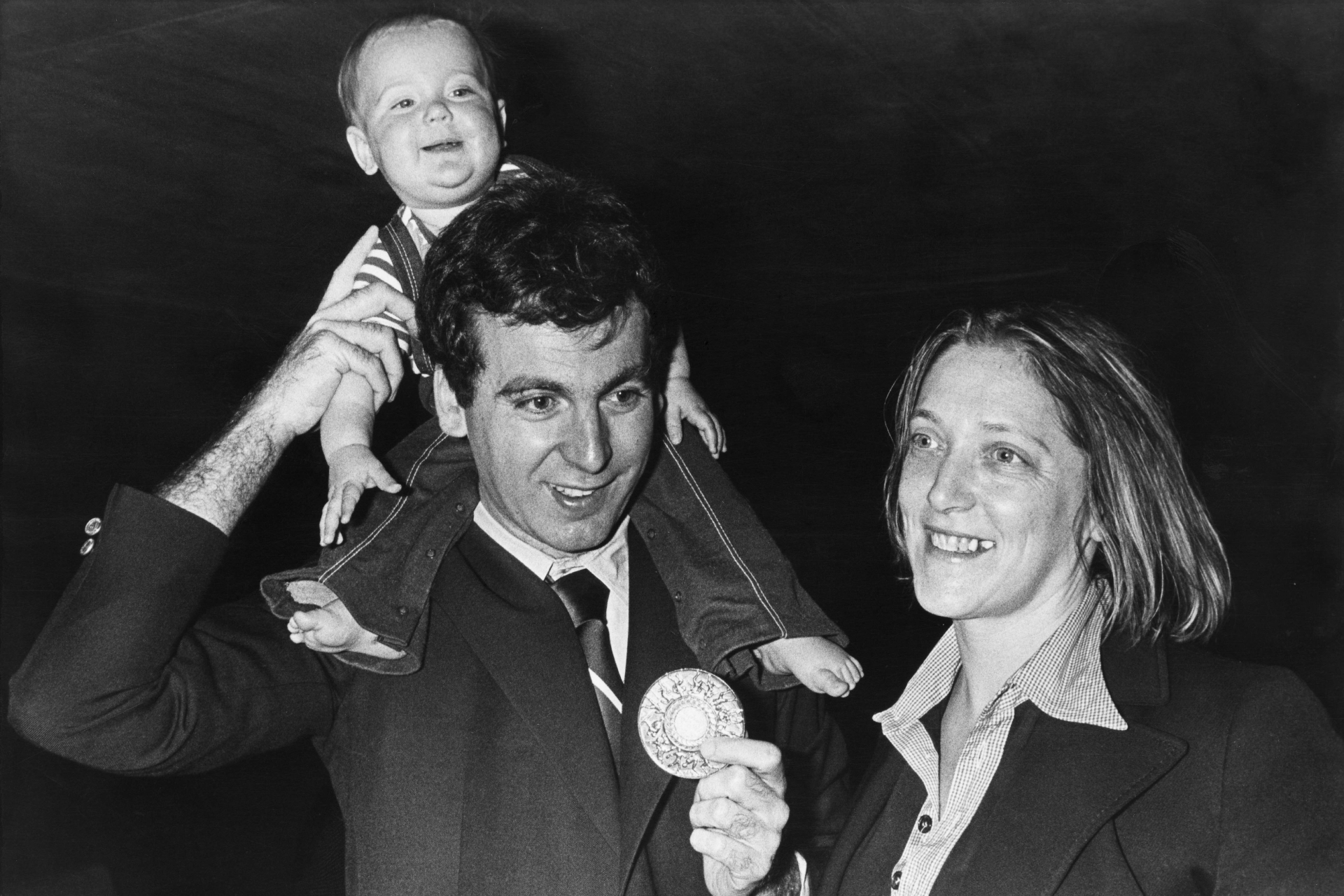 Чемпион Америки по сквошу Виктор Нидерхоффер со своей женой и дочерью в 1976 году