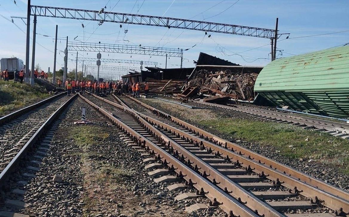 В Волгоградской области поезд сошел с рельсов из-за вмешательства — РБК