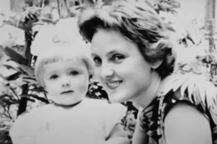 Елена Яковлева с мамой