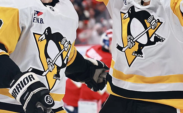 Carmen Mandato / Getty Images