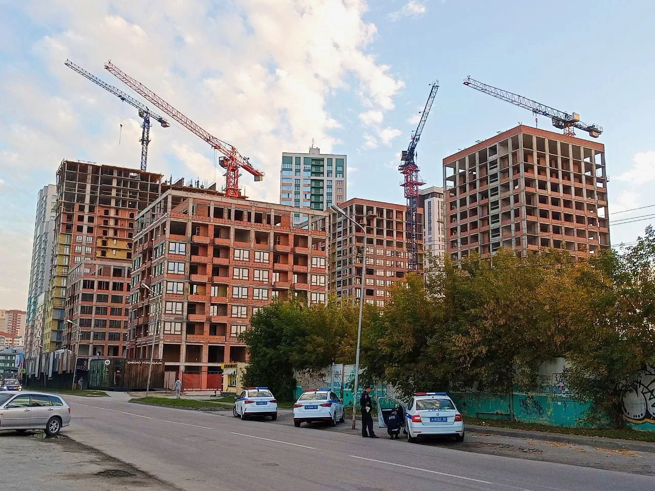 Ввод жилья и объем строительства в Новосибирской области 2025: статистика и планы