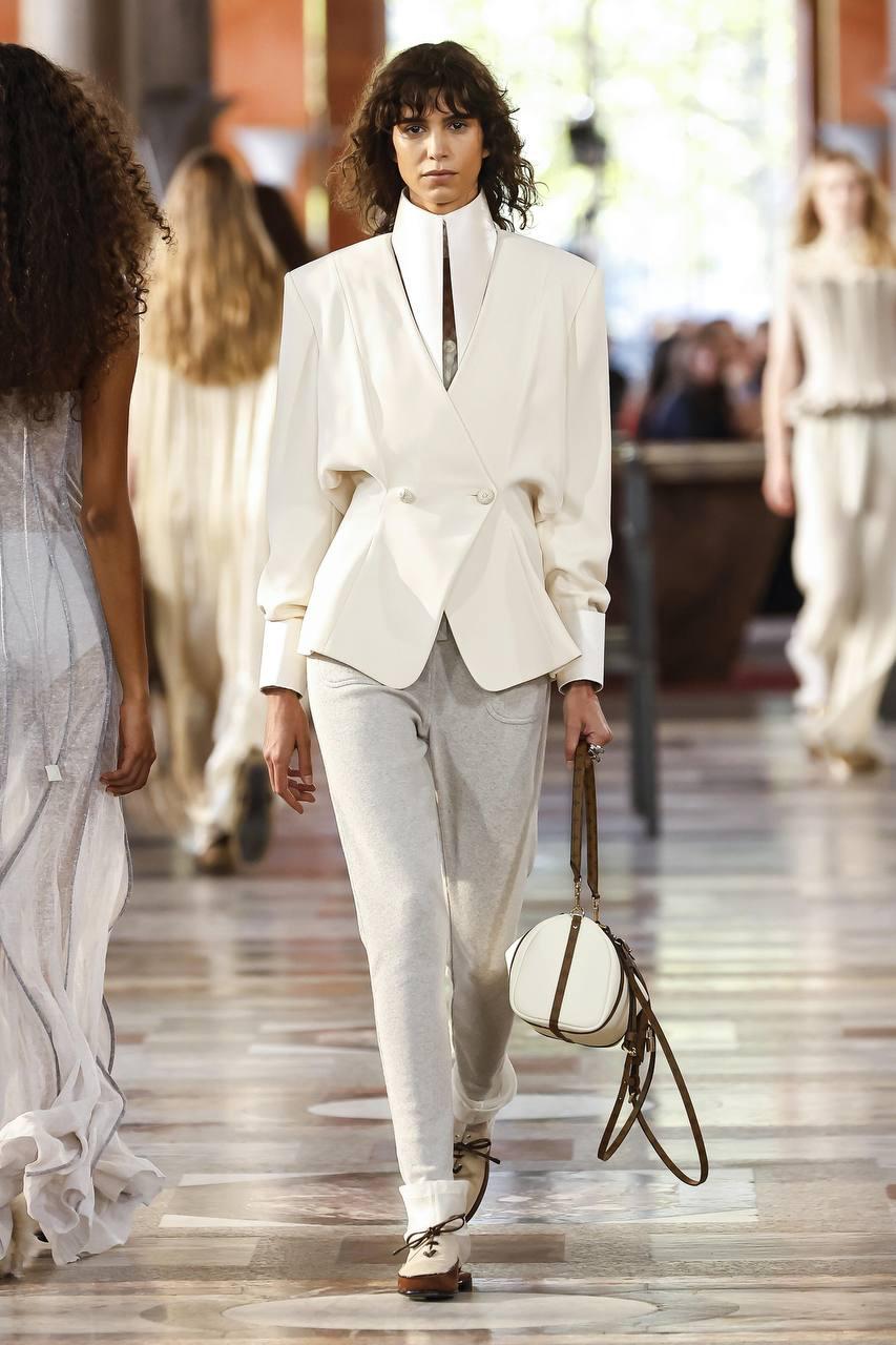 Коллекция Louis Vuitton, весна-лето 2026