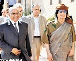 Президент ЮАР: М.Каддафи готов к мирным переговорам 