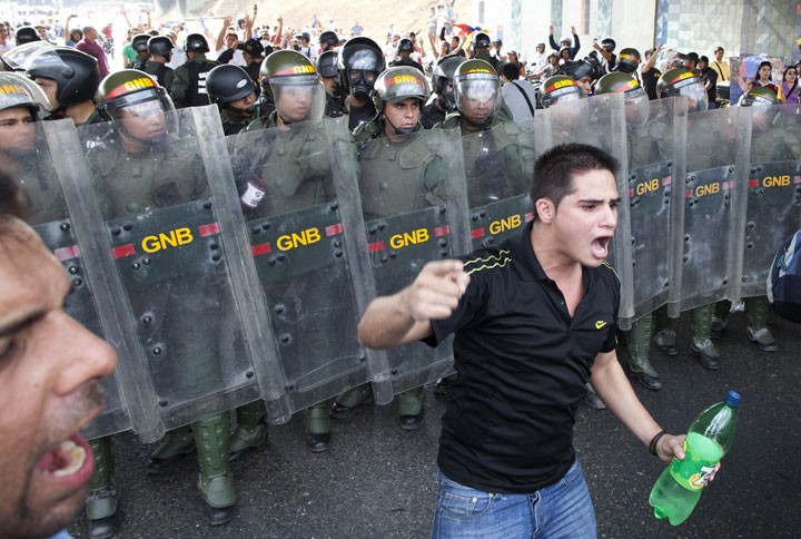 "Кастрюльный бунт" в Венесуэле