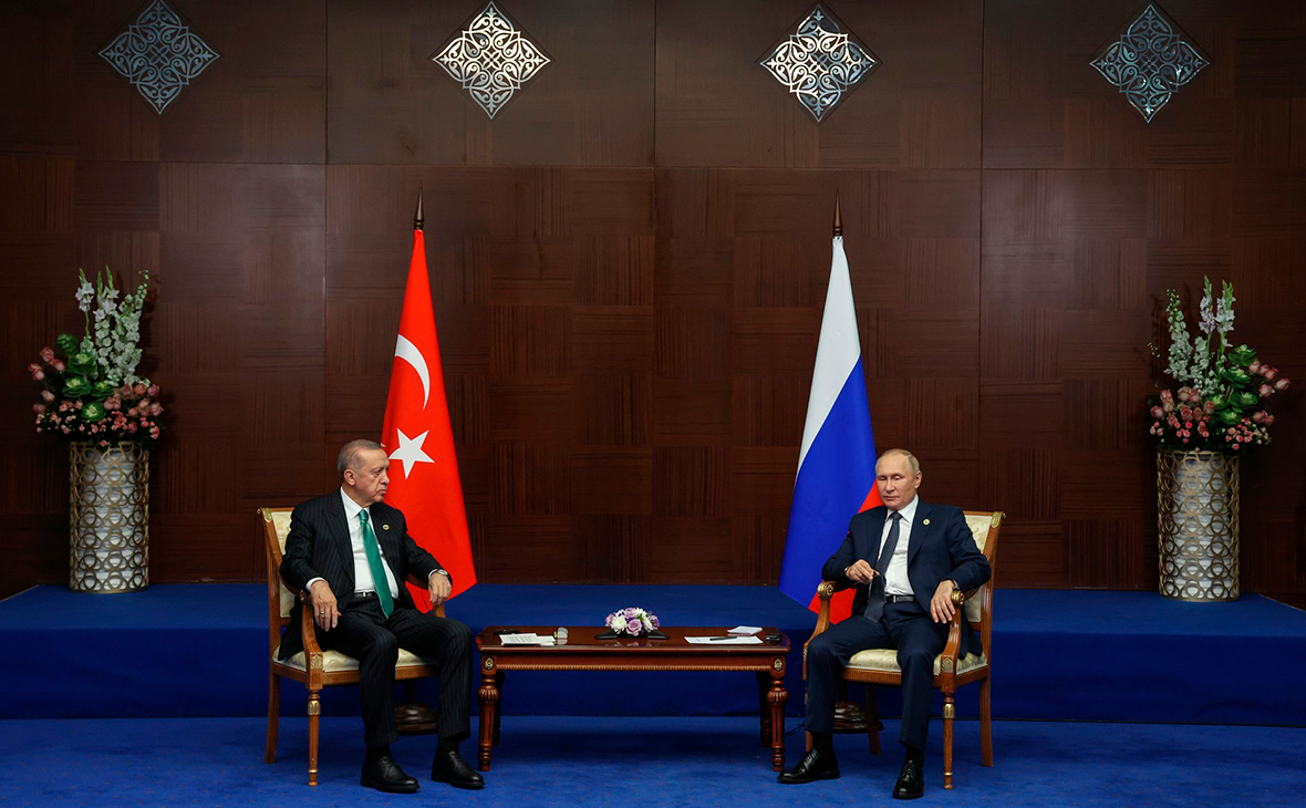 Владимир Путин и Реджеп Тайип Эрдоган (слева)