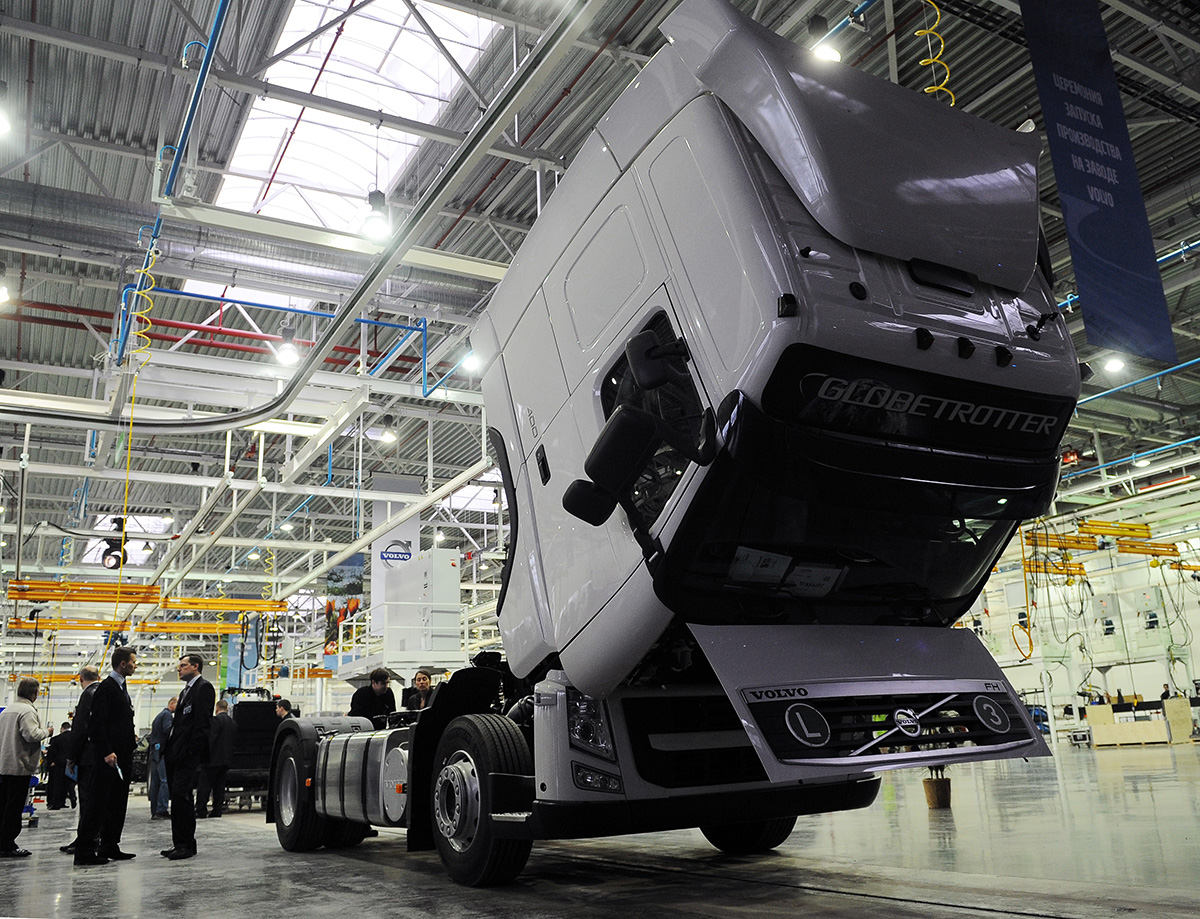 Завод Volvo по производству грузовой и строительной техники в Калуге