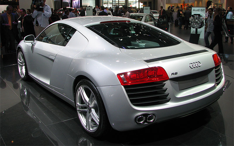 Audi готов выпустить на рынок полупрозрачный спорткар