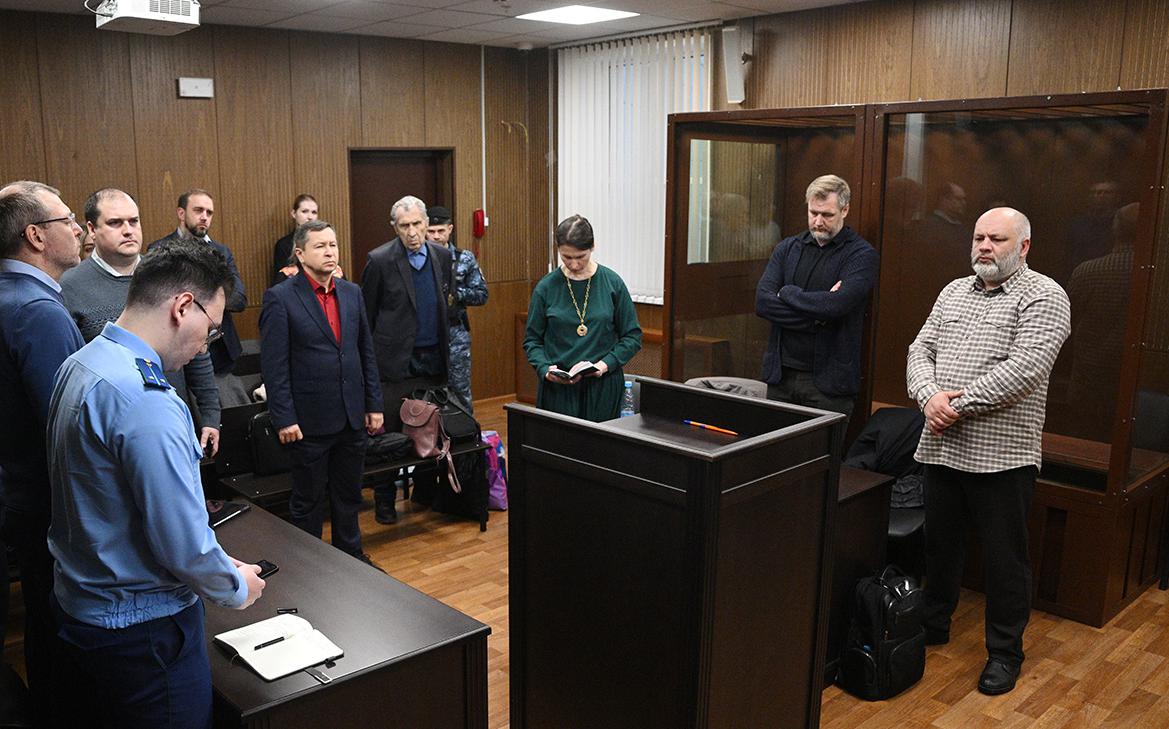 Суд освободил от наказания бывших топ-менеджеров «Мечела»