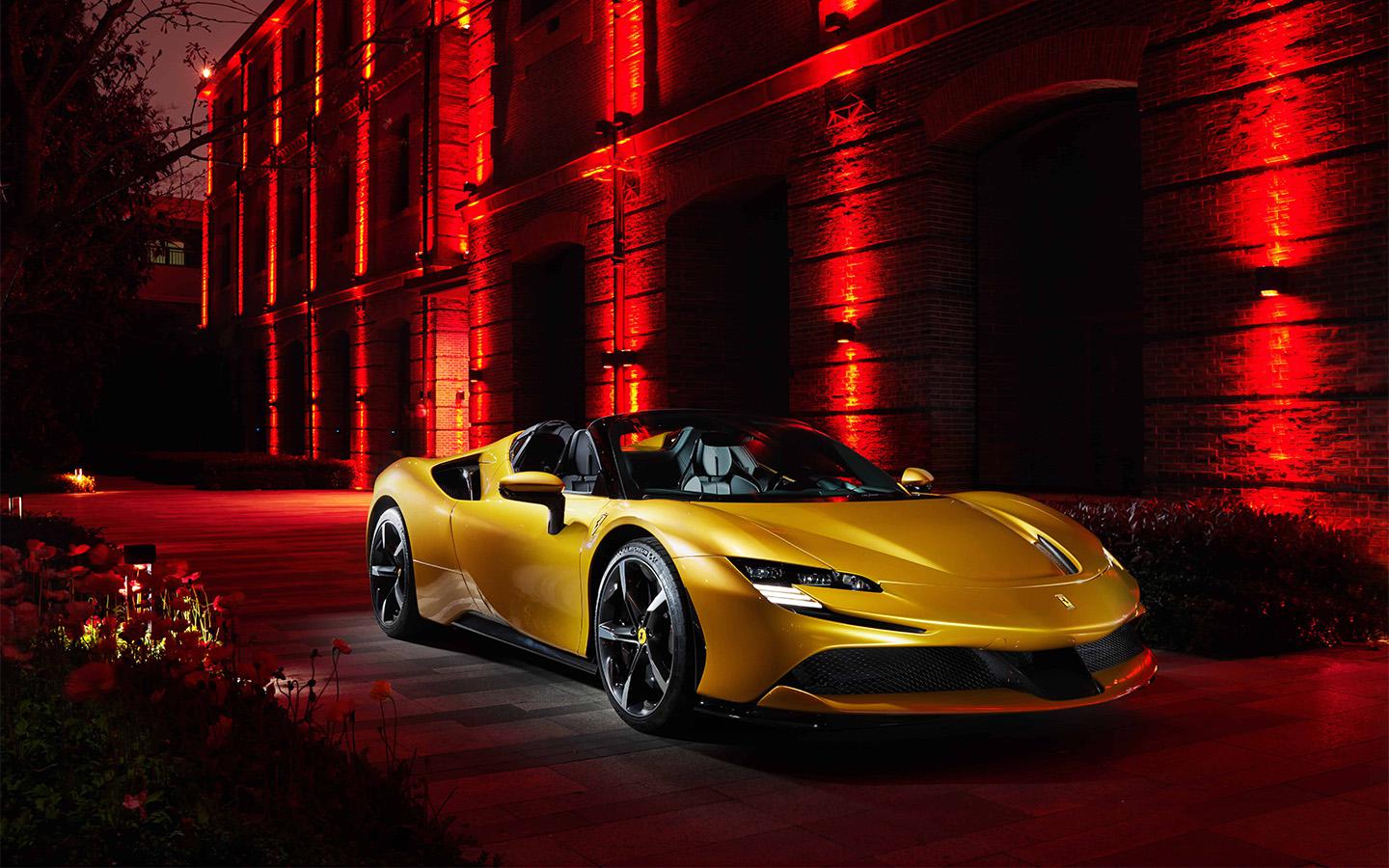 От Smart до Ferrari. На каких автомобилях ездят победители ЧМ-2026