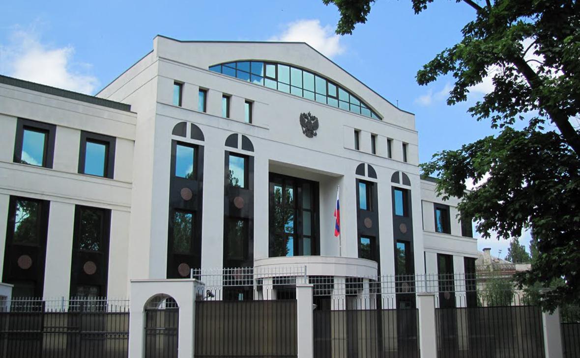 Вид на здание посольства Российской Федерации в Кишиневе