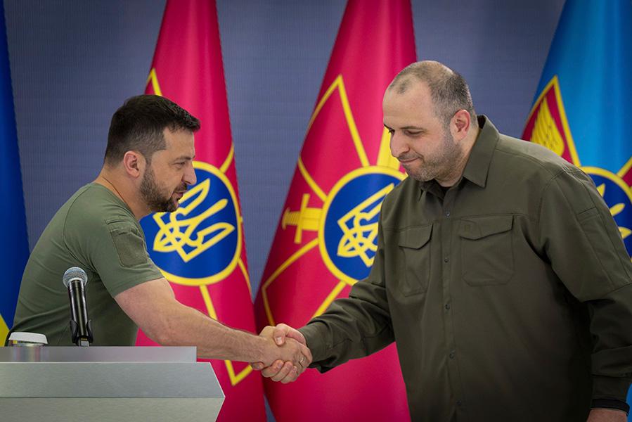 Владимир Зеленский поздравляет&nbsp;Рустема Умерова&nbsp;с назначением министром&nbsp;обороны, 7 сентября 2023 года