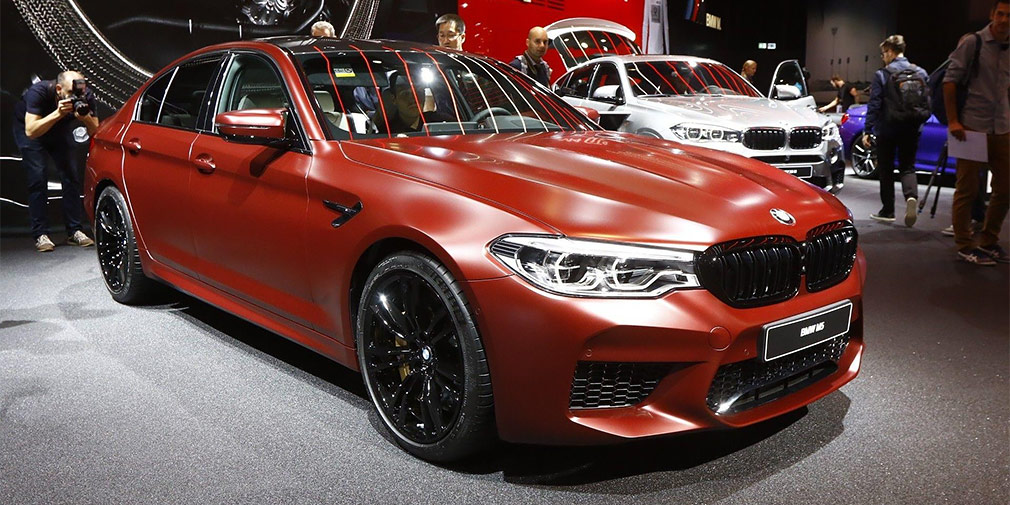 Видео: первое знакомство с новой BMW M5